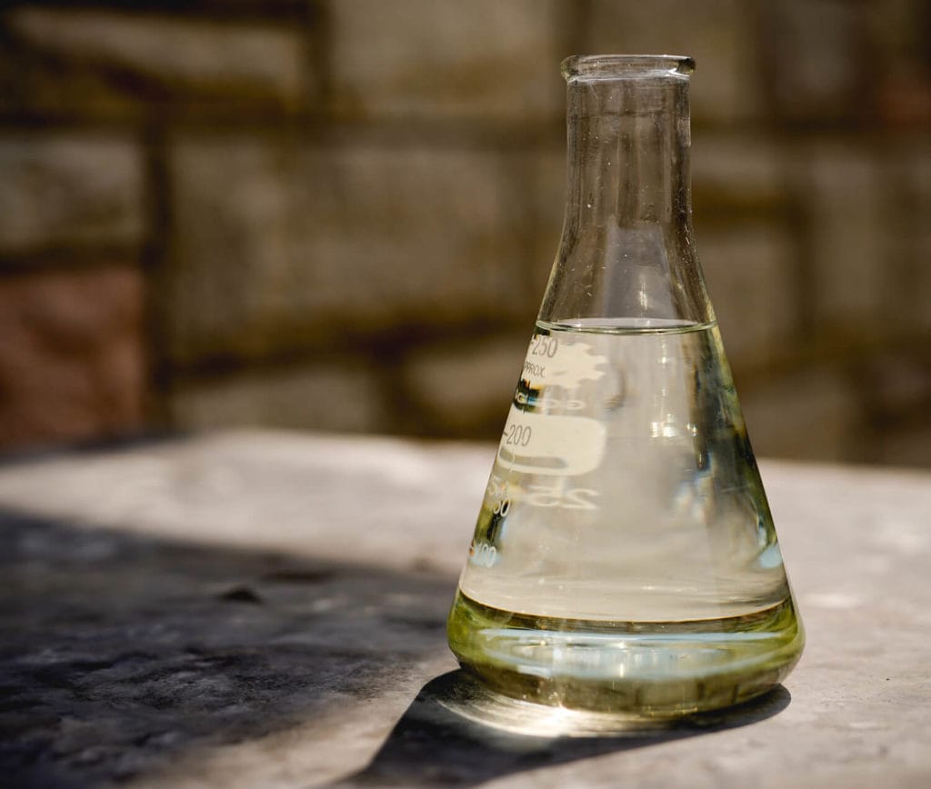 Sodium Hypochlorite 2.5-5% – Gorget Company, Wurzelbehandlung