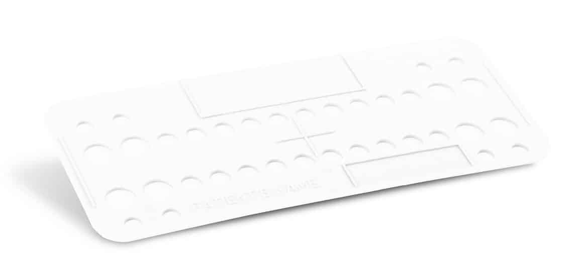 Brackettablett – Orthobasics GmbH & Co. KG, Trays, Sterilization Containers and Accessories
