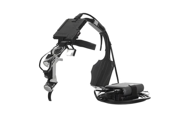 DK-CAM5 — wireless video camera "through the eyes of surgeon" with autofocus