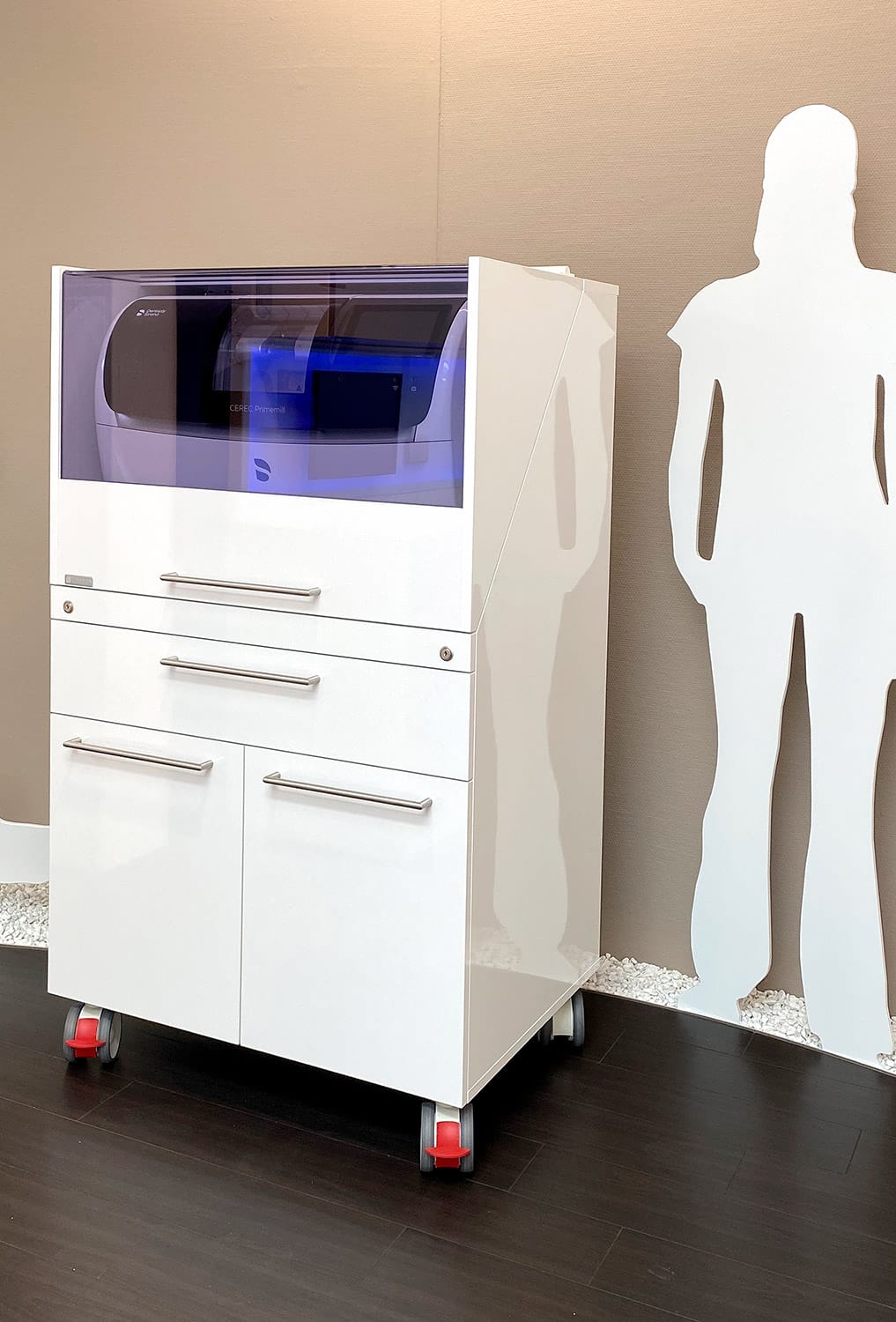 CAD/CAM – Geräteschrank – Freuding Labors, Equipment