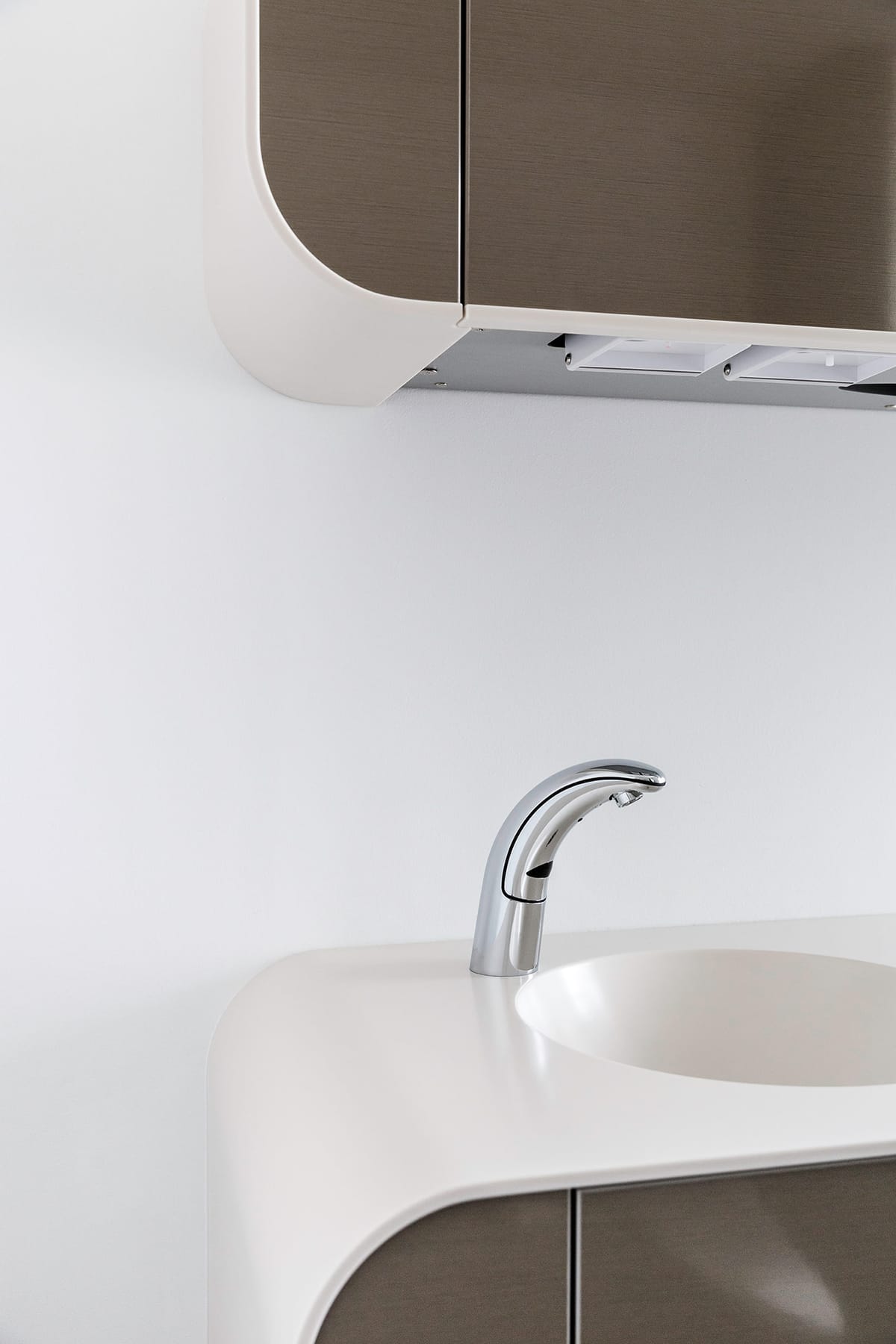 Behandlungszeile Retro – Freuding Labors, Practice Furniture and Accessories