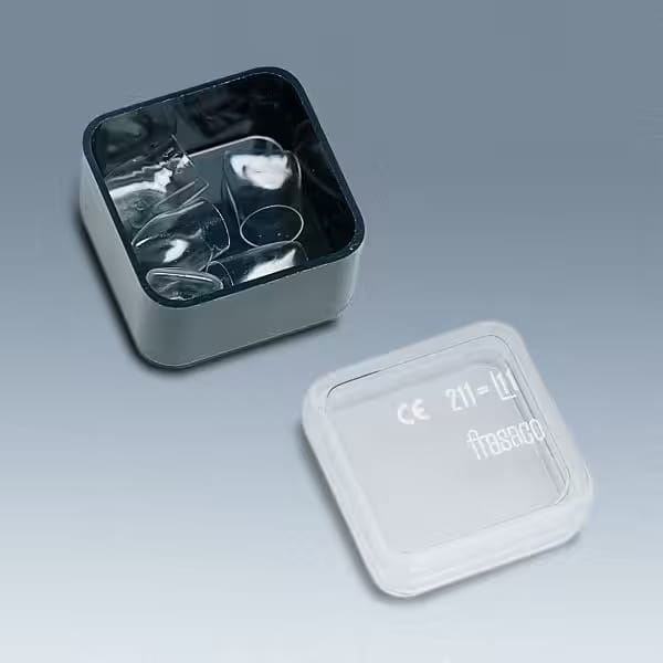 COURONNE ADULTE – MEDISTOCK, Provisorische Kronen