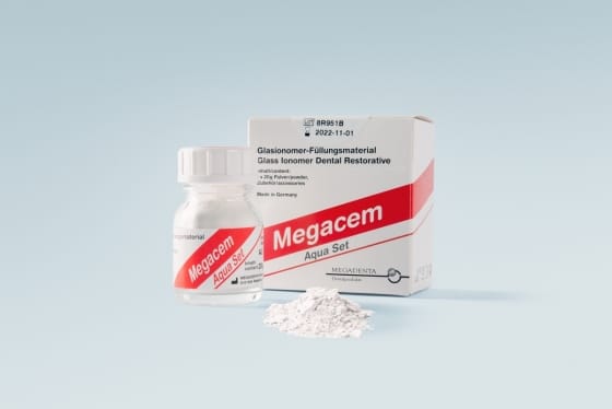 Megacem – Glasionomer-Zement für Zahnfüllungen