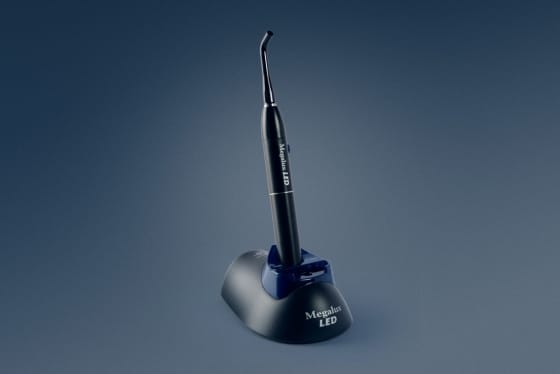 Megalux LED – MEGADENTA Dentalprodukte, Lichtpolymerisationsgeräte und Zubehör