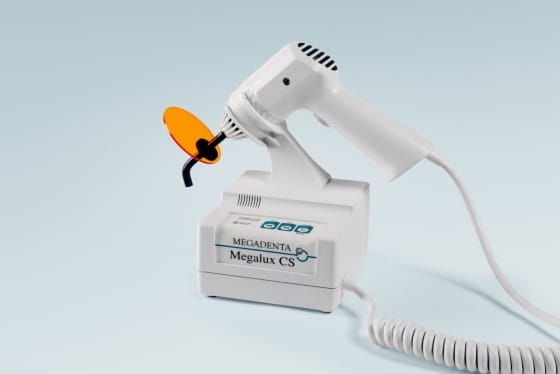 Megalux CS – MEGADENTA Dentalprodukte, Curing Lights and Accessories