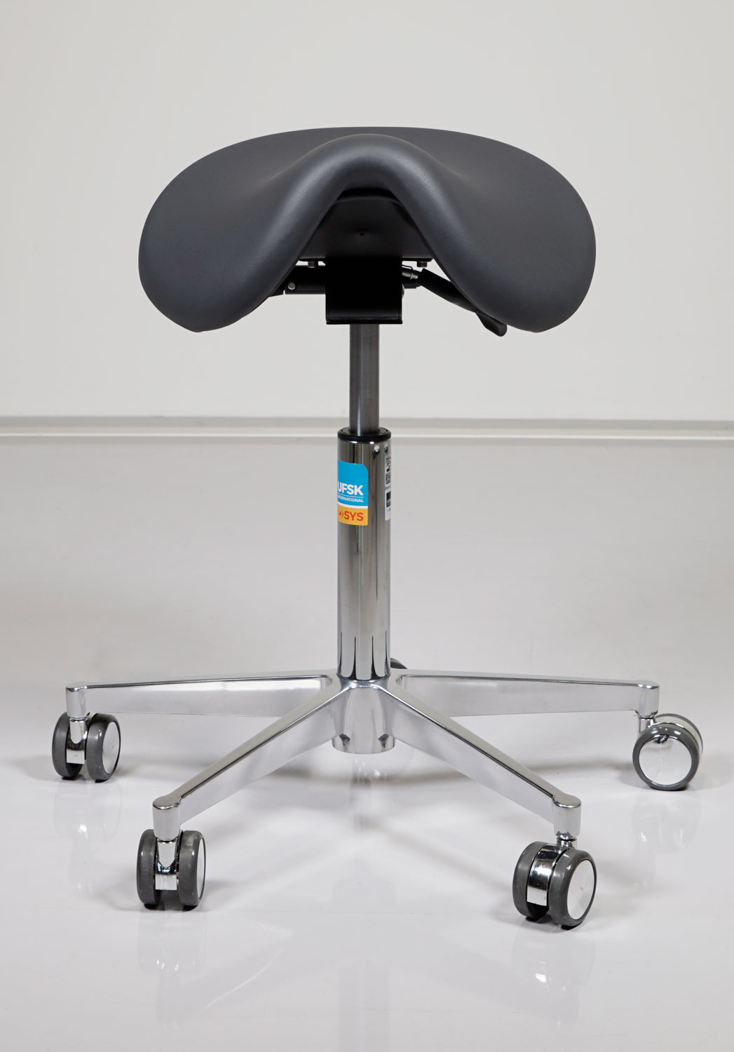 assistLine – UFSK-International OSYS GmbH, Practice Furniture