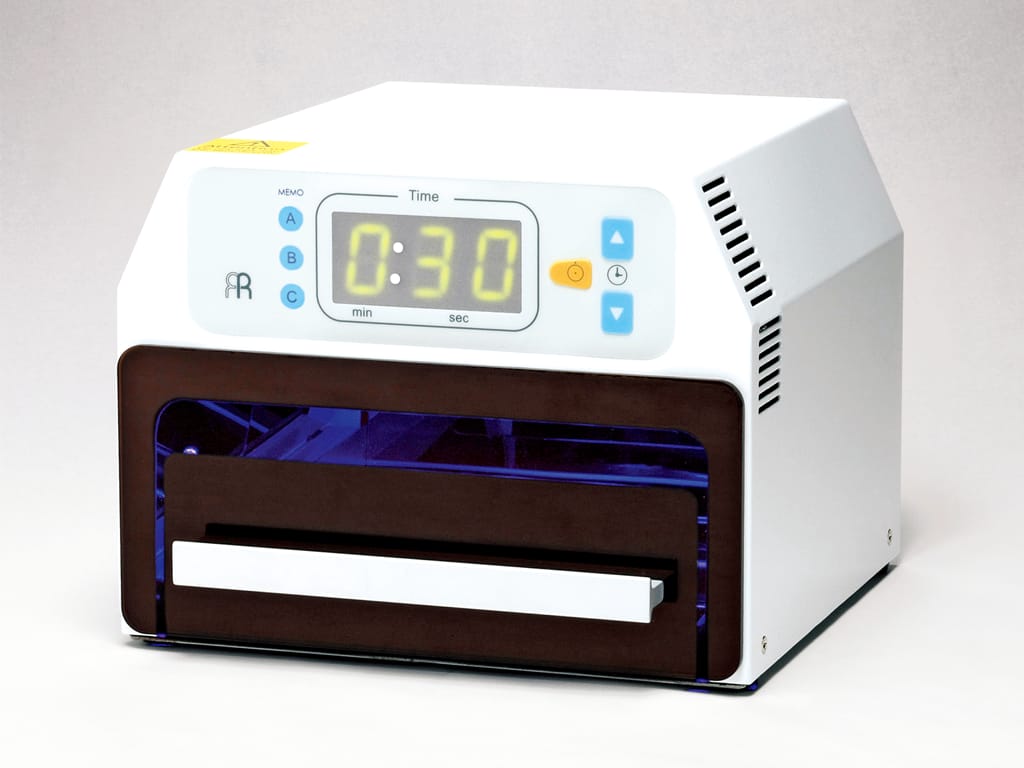 LED-Tablettpolymerisator – Yamahachi Dental MFG., CO., Geräte