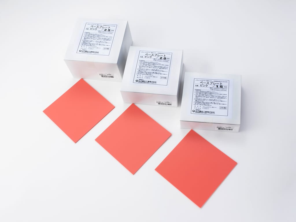 Vakuumadapter-Scheibe und weitere – Yamahachi Dental MFG., CO., Tiefziehfolien und -platten